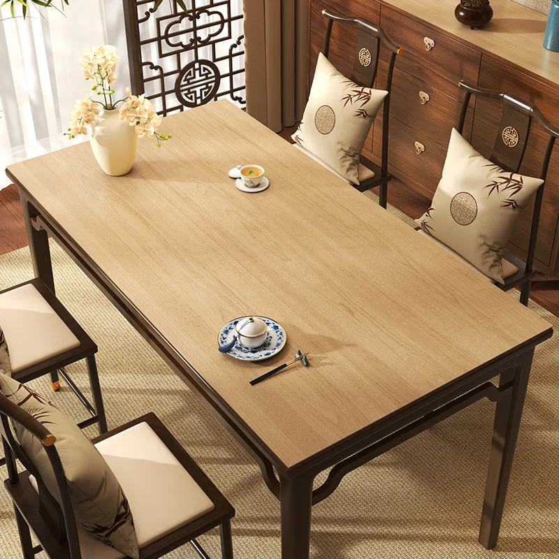 Home Textiles Today News - مفرش طاولة جديد من جلد البولي